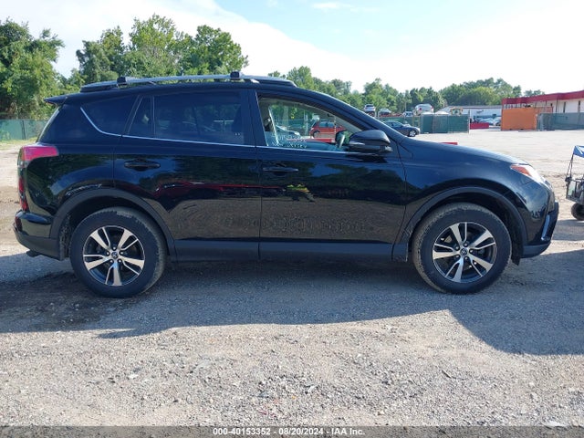 Toyota Rav4 Xle 2017 2T3RFREV1HW673501 Image 14
