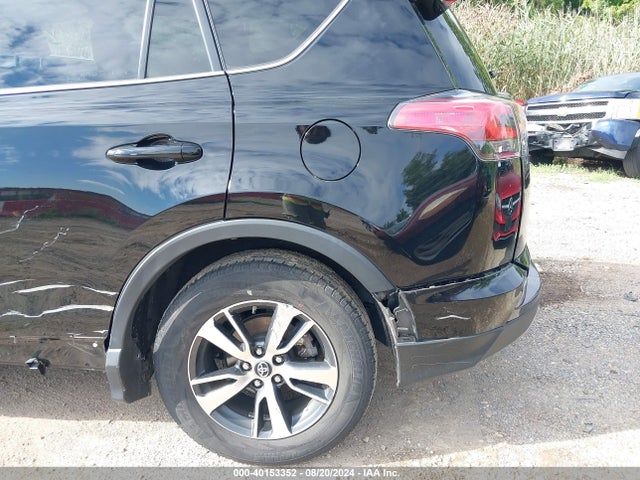 Toyota Rav4 Xle 2017 2T3RFREV1HW673501 Image 18