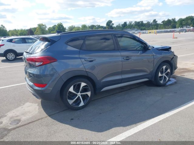KM8J3CA23JU638892 Hyundai Tucson Value