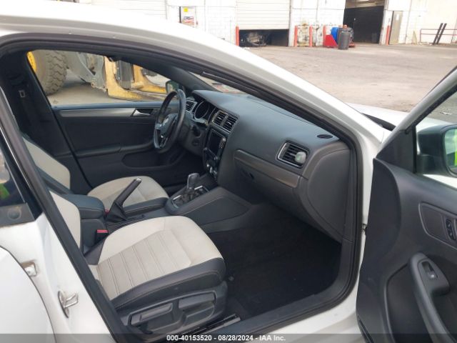 3VWD17AJ7GM301318 Volkswagen Jetta 1.8t Sport
