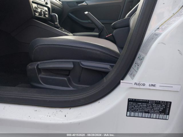 3VWD17AJ7GM301318 Volkswagen Jetta 1.8t Sport