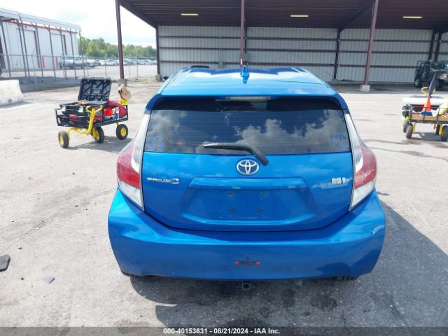 JTDKDTB37F1581859 Toyota Prius C One