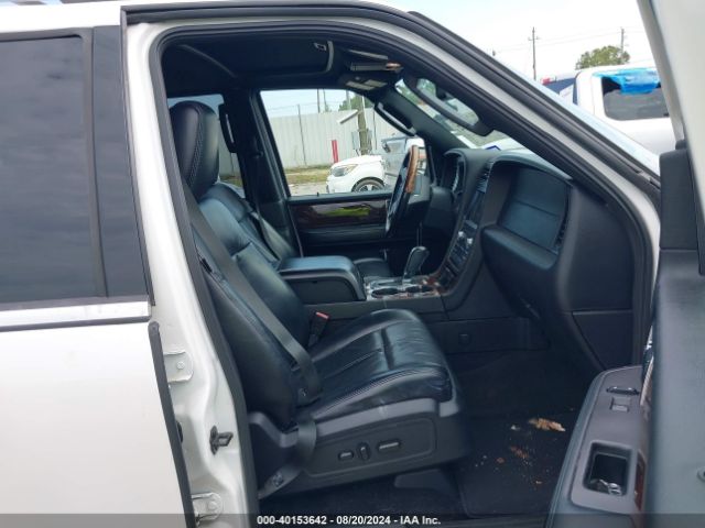 5LMJJ2HT9HEL03961 Lincoln Navigator Select