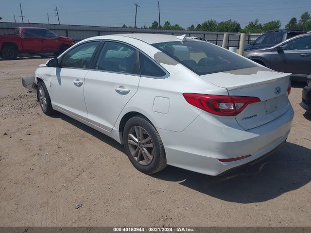 Hyundai SONATA SE 2015 5NPE24AF3FH121062 Image 3