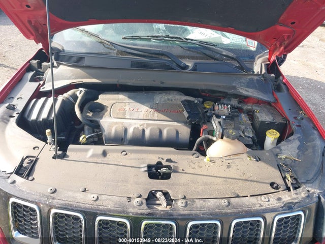 3C4NJCBB1JT233635 Jeep Compass Latitude Fwd