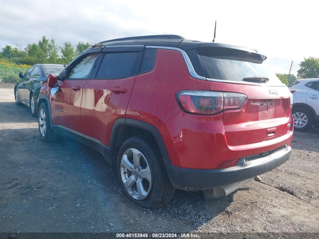 3C4NJCBB1JT233635 Jeep Compass Latitude Fwd