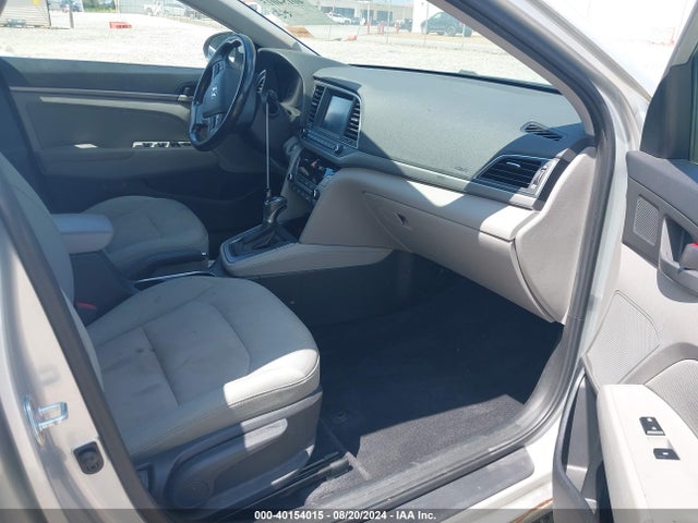 Hyundai ELANTRA SE 2017 5NPD84LF3HH062959 Image 5