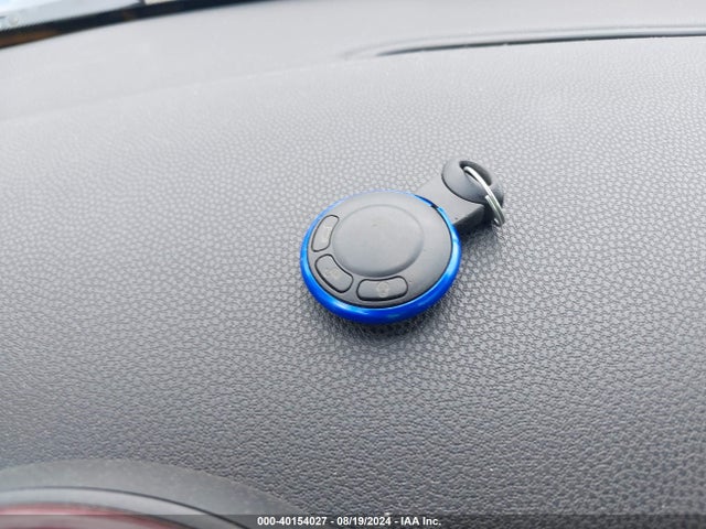 2009 MINI COOPER WMWMF33519TW76460 Photo 10