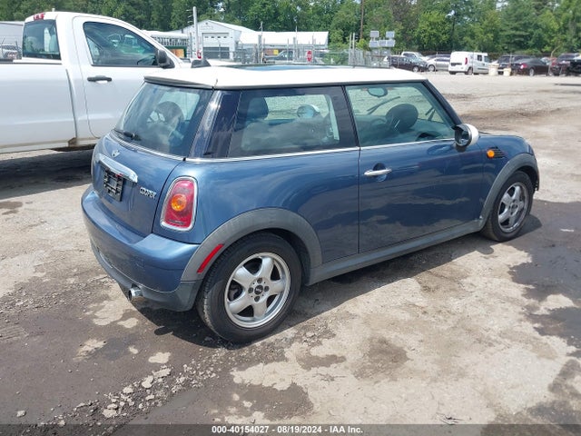 2009 MINI COOPER WMWMF33519TW76460 Photo 3