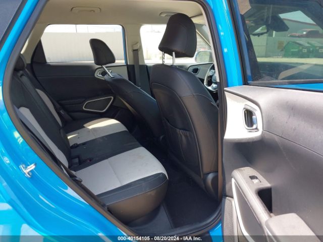 KNDJ53AU9P7207061 KIA Soul Gt-line