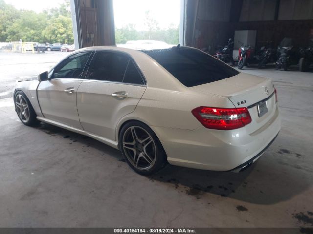 2011 MERCEDES-BENZ E 63 AMG WDDHF7HB3BA439759 Photo 2