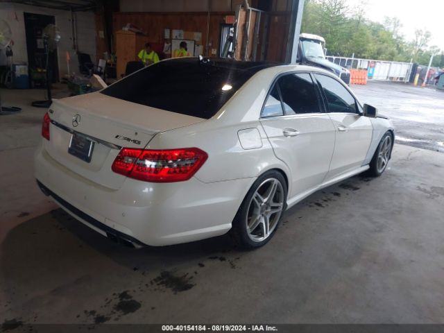 2011 MERCEDES-BENZ E 63 AMG WDDHF7HB3BA439759 Photo 3