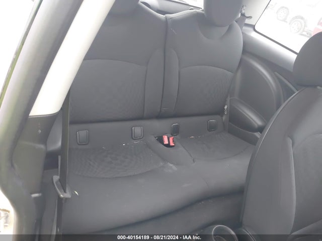 2009 MINI COOPER WMWMF335X9TU70926 Photo 7