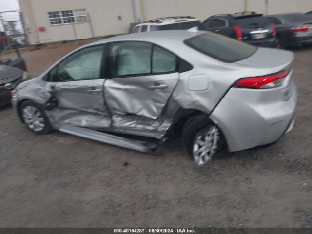JTDEPMAE1N3027975 Toyota COROLLA LE