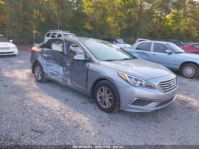 Hyundai SONATA SE 2016 5NPE24AF7GH369381 Image 1