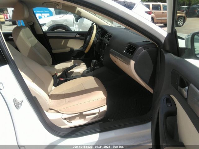 3VWDB7AJ5HM231400 Volkswagen Jetta 1.4t Se