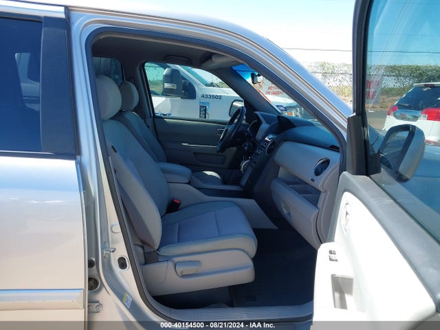 Продажа на аукционе авто 2013 Honda Pilot Ex, vin: 5FNYF4H46DB067337, номер лота: 40154500