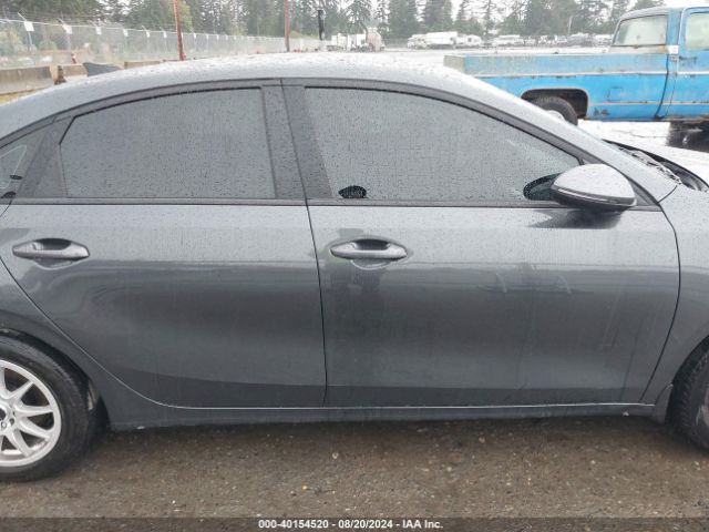 3KPF24AD6PE511405 KIA Forte Lxs