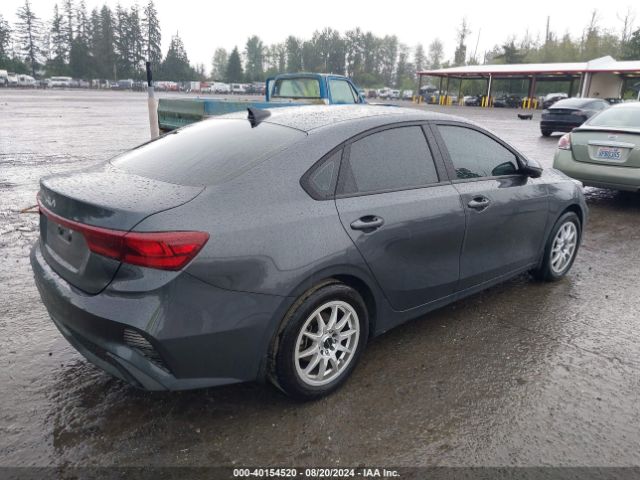 3KPF24AD6PE511405 KIA Forte Lxs