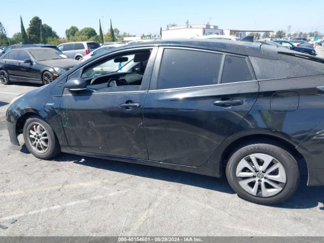 JTDKARFUXG3029230 Toyota Prius Three