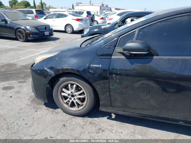 JTDKARFUXG3029230 Toyota Prius Three