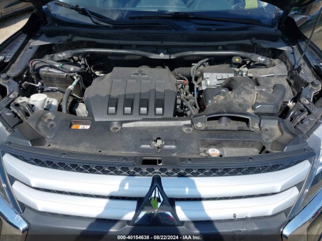 JA4AT3AA4JZ048533 Mitsubishi Eclipse Cross Es