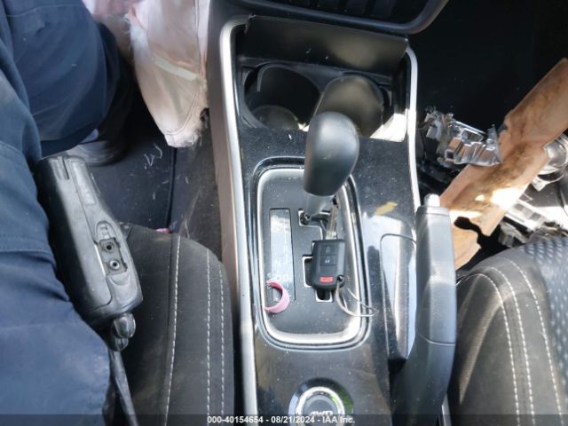 JA4AZ3A39JJ002999 Mitsubishi Outlander Es