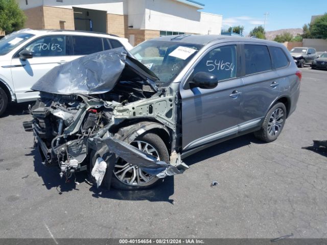 JA4AZ3A39JJ002999 Mitsubishi Outlander Es