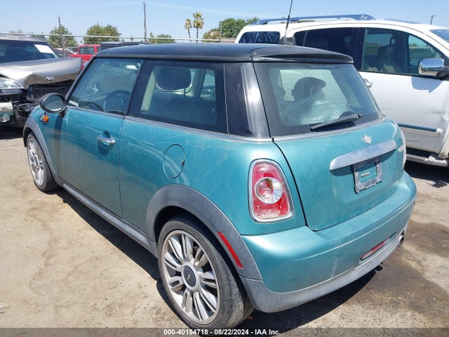 2012 MINI COOPER WMWSU3C50CT255981 Photo 2