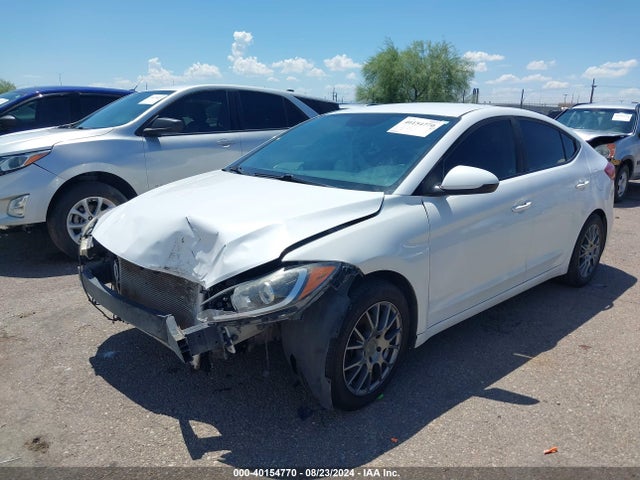Hyundai ELANTRA SEL 2018 5NPD84LF7JH348044 Image 2
