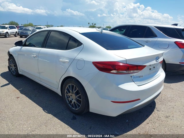 Hyundai ELANTRA SEL 2018 5NPD84LF7JH348044 Image 3