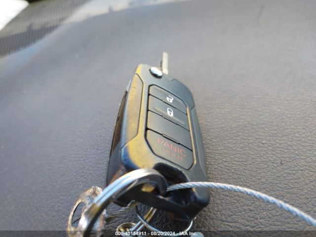 ZACCJBBT9FPC04165 Jeep Renegade Latitude