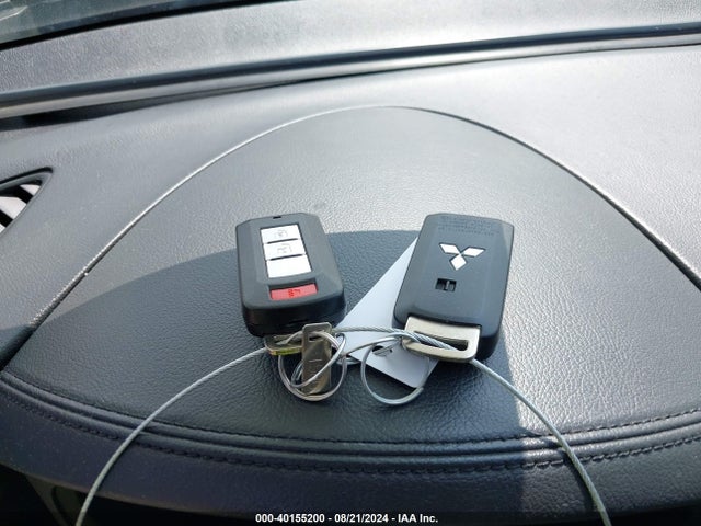 2017 MITSUBISHI OUTLANDER JA4AD3A32HZ010338 Photo 10