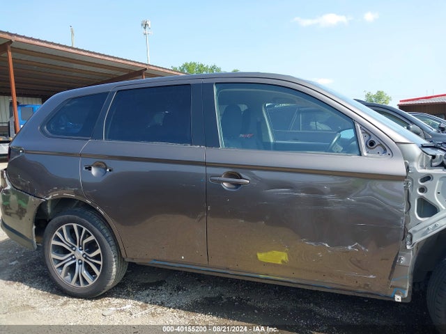 JA4AD3A32HZ010338 Mitsubishi Outlander Se/sel