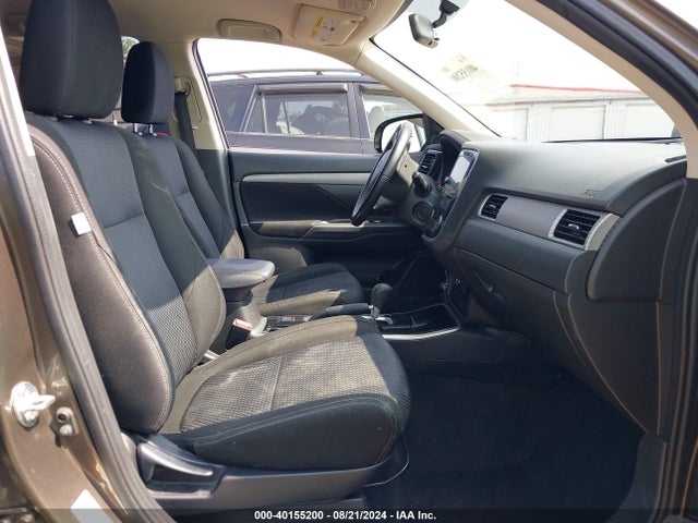2017 MITSUBISHI OUTLANDER JA4AD3A32HZ010338 Photo 4
