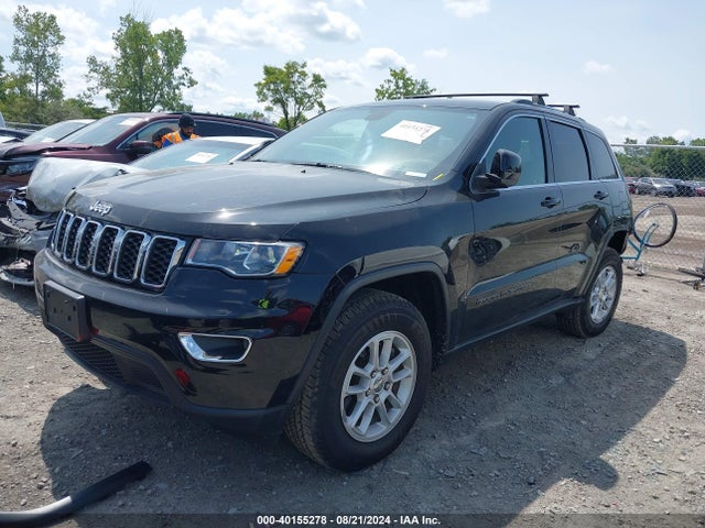 1C4RJFAG8JC319875 Jeep Grand Cherokee Laredo E 4x4