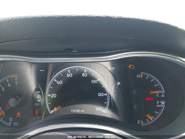 1C4RJFAG8JC319875 Jeep Grand Cherokee Laredo E 4x4