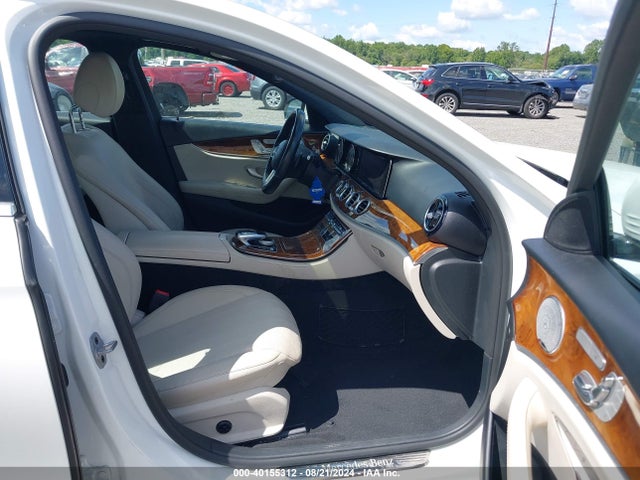 WDDZF4KB4KA495561 Mercedes-Benz E 300 4matic