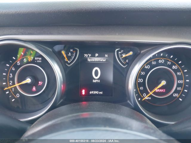 1C4HJXDG7JW123499 Jeep Wrangler Unlimited Sport S 4x4