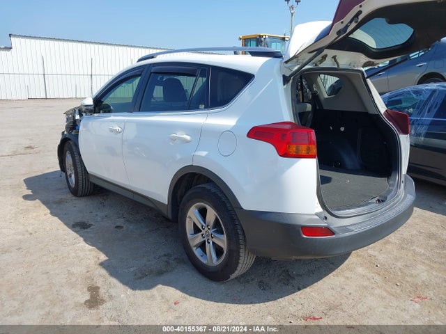 Toyota Rav4 Xle 2015 JTMWFREVXFD071306 Image 3