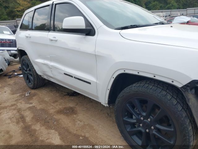 1C4RJEAG2HC957365 Jeep Grand Cherokee Altitude 4x2