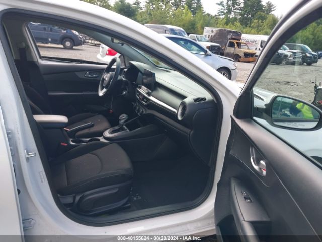 3KPF24AD6ME282008 KIA Forte Lxs