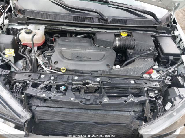 2C4RC1CG6NR215568 Chrysler Voyager Lx