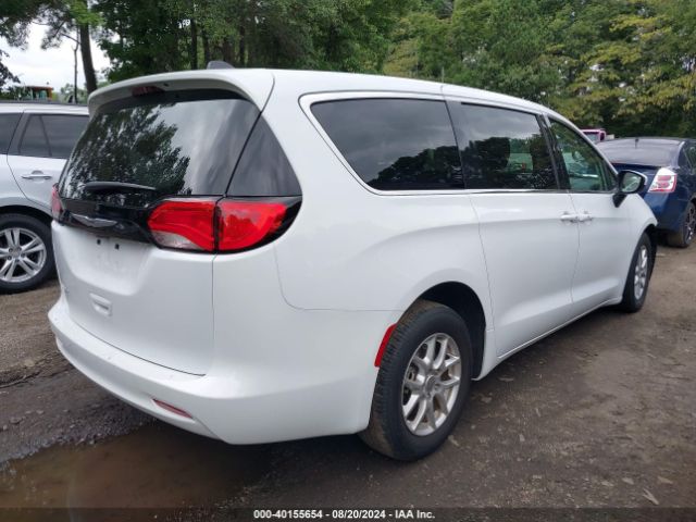 2C4RC1CG6NR215568 Chrysler Voyager Lx