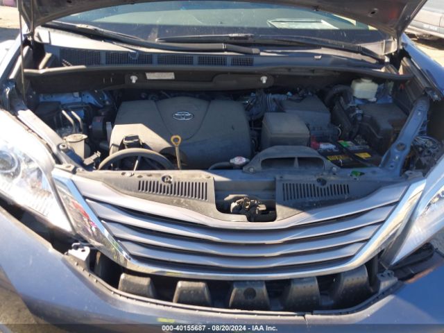 5TDYZ3DC5HS805869 Toyota Sienna Xle 8 Passenger