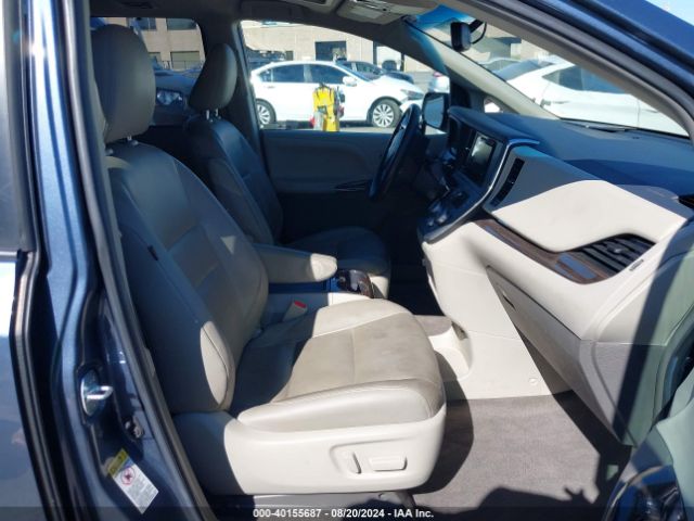 5TDYZ3DC5HS805869 Toyota Sienna Xle 8 Passenger