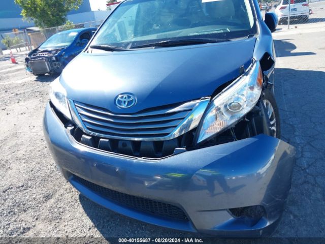 5TDYZ3DC5HS805869 Toyota Sienna Xle 8 Passenger