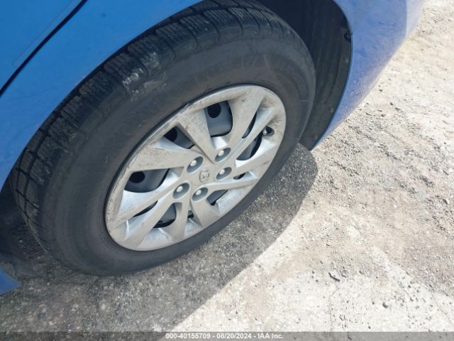 KMHD74LFXHU372062 Hyundai ELANTRA SE