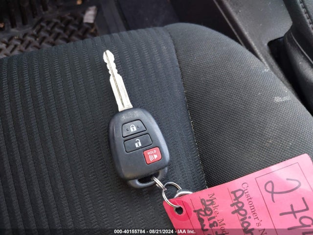 Toyota RAV4 LE 2018 2T3BFREV9JW706431 Image 11