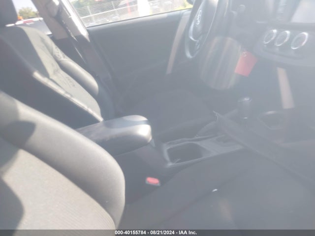 Toyota RAV4 LE 2018 2T3BFREV9JW706431 Image 5
